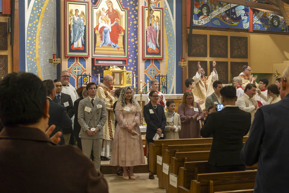 2026-StMary-EasterVigil (141 of 215).jpg